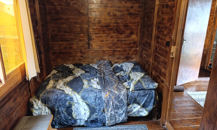 كوخ دوبلكس مع جاكوزي في قرية فاشيمسيرا