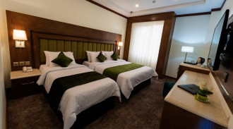 حجز فندق ادينا مشهد (ثلاثة أسرة)