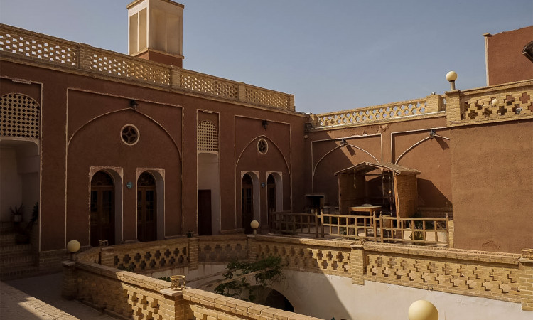 رزرو اقامتگاه سنتی ثنا (اتاق سه تخته - دبل و سینگل)