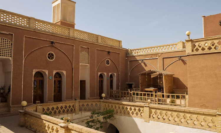 رزرو اقامتگاه سنتی ثنا (اتاق سه تخته - دبل و سینگل)