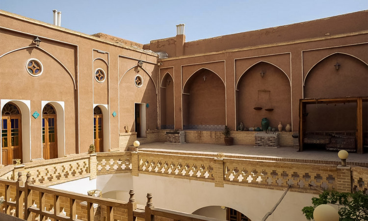 رزرو اقامتگاه سنتی ثنا (اتاق سه تخته - دبل و سینگل)