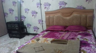 شقة مؤثثة من غرفتي نوم للإيجار