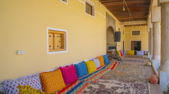 اقامتگاه بومگردی پیرحرا (گنجر)