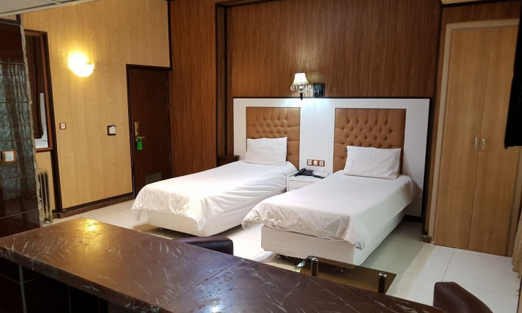رزرو هتل دو ستاره حافظ (اتاق دو تخته)