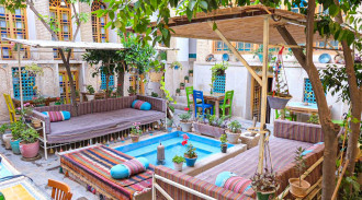 رزرو اقامتگاه بوم گردی هفت‌ رنگ (درب شازده)