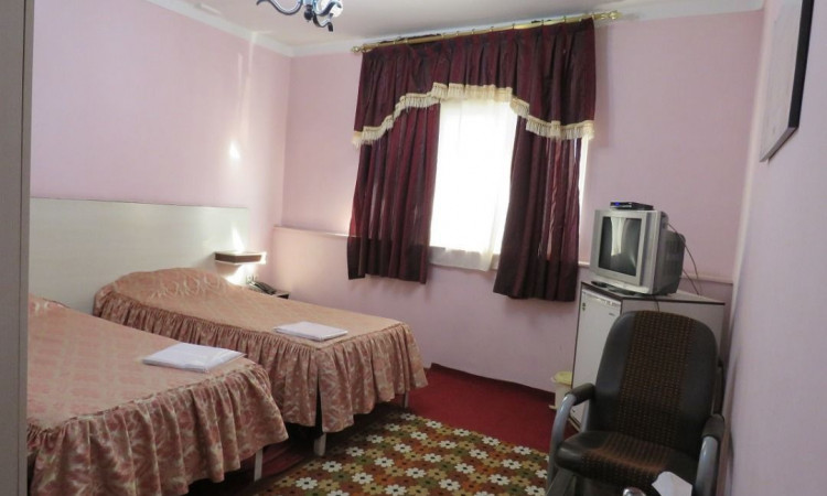 رزرو هتل یک ستاره میر عماد- اتاق سه تخته