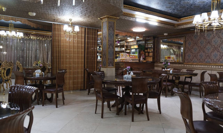 حجز فندق 4 نجوم في بستان - سريرين ملكي
