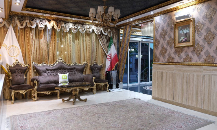 حجز فندق 4 نجوم في بستان - سريرين ملكي
