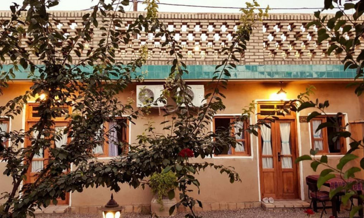 رزرو اقامتگاه بوم گردی سرای جواهر (اتاق تاج بانو 2)