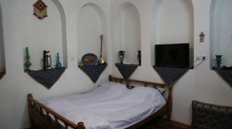 رزرو اقامتگاه بوم گردی سرای جواهر (اتاق ماه منیر 3)