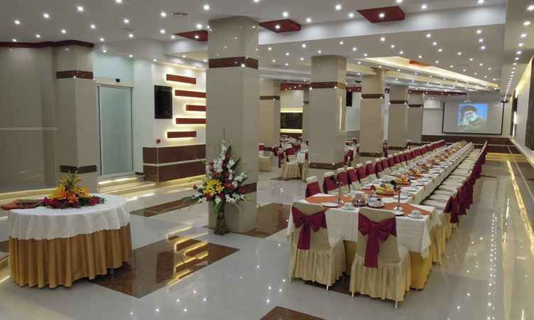 تبريز حجز فندق 4 نجوم (3 غرف)