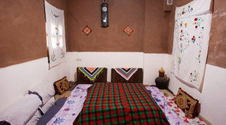 رزرو بوم گردی آله آموت (اتاق شماره 1)