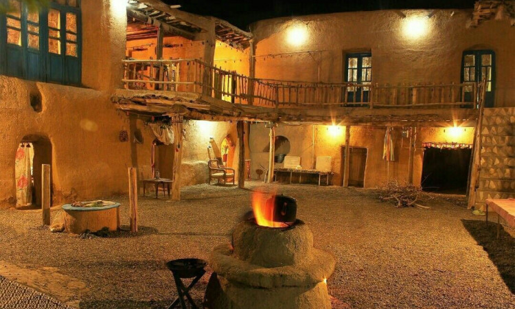 رزرو بوم‌گردی مزداگرد همدان (اتاق سه)