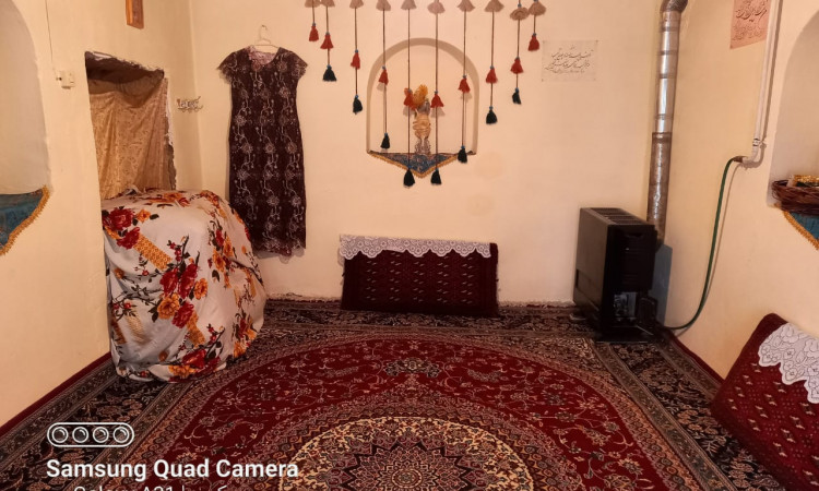 رزرو بوم‌گردی مزداگرد همدان (اتاق سه)