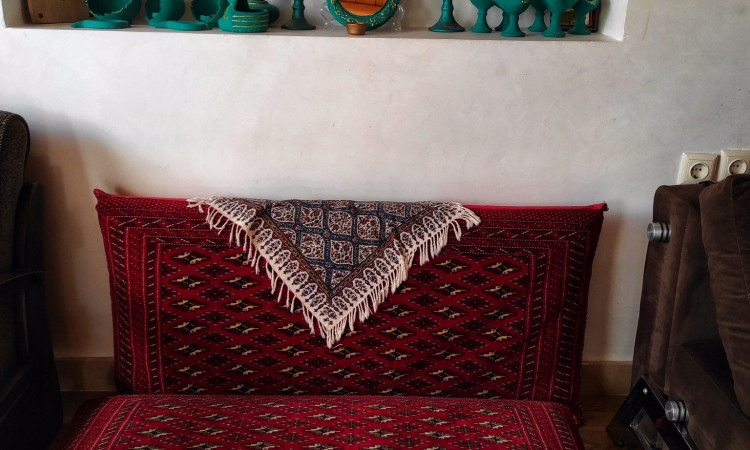 رزرو بوم‌گردی خانه بر محمودی (طبقه دوم)