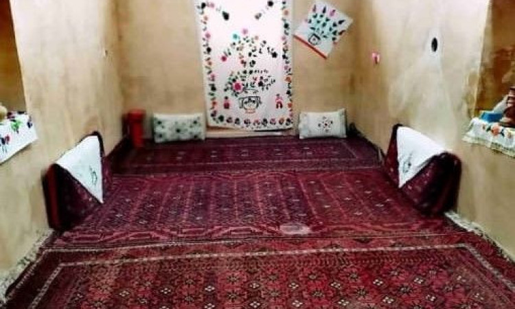 بوم گردی فانوس کویر هفت نفره