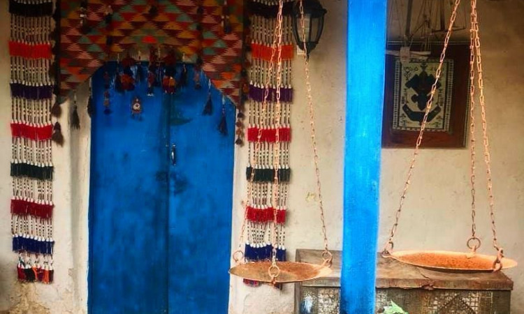 بومگردی ابریشم اتاق چهار تا شش نفره