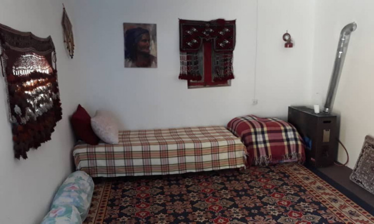 بومگردی ابریشم اتاق چهار تا شش نفره