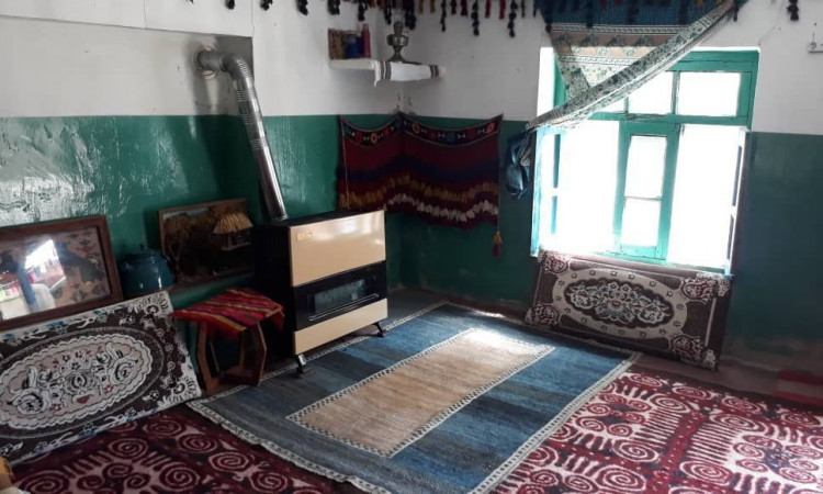 بومگردی ابریشم اتاق چهار تا شش نفره