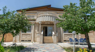 اجاره ویلا تریپلکس با استخرآبگرم کردان