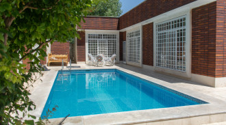 اجاره ويلا دو خوابه با استخر آب‌گرم كردان