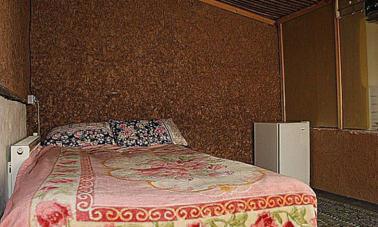 رزرو بوم گردی ملکا اتاق 25 متری
