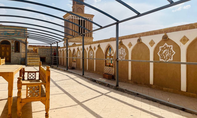 اتاق دوتخته دبا فروغ(زیرزمین)