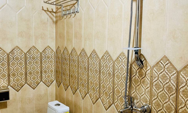 رزرو هتل بوتیک سنتی عمارت مالمیر اتاق پریما سه تخته