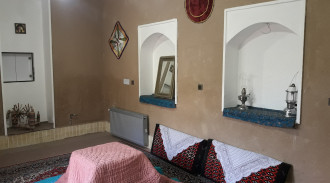 رزرو اقامتگاه بوم‌گردی وارُن (اتاق شاه نشین)