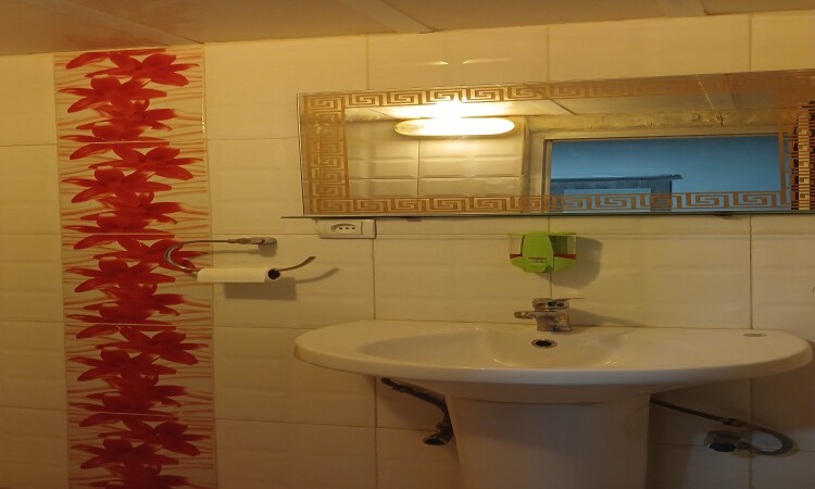 رزرو هتل یاس سفید تفرش اتاق 108