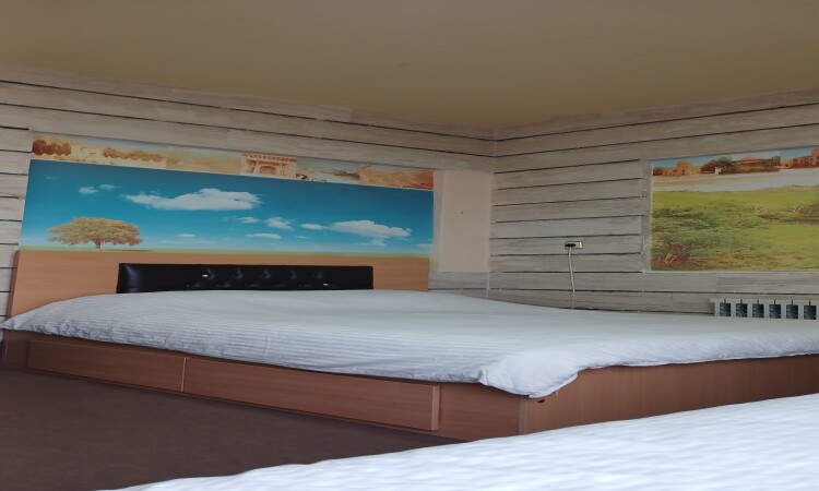 رزرو هتل یاس سفید تفرش اتاق 108