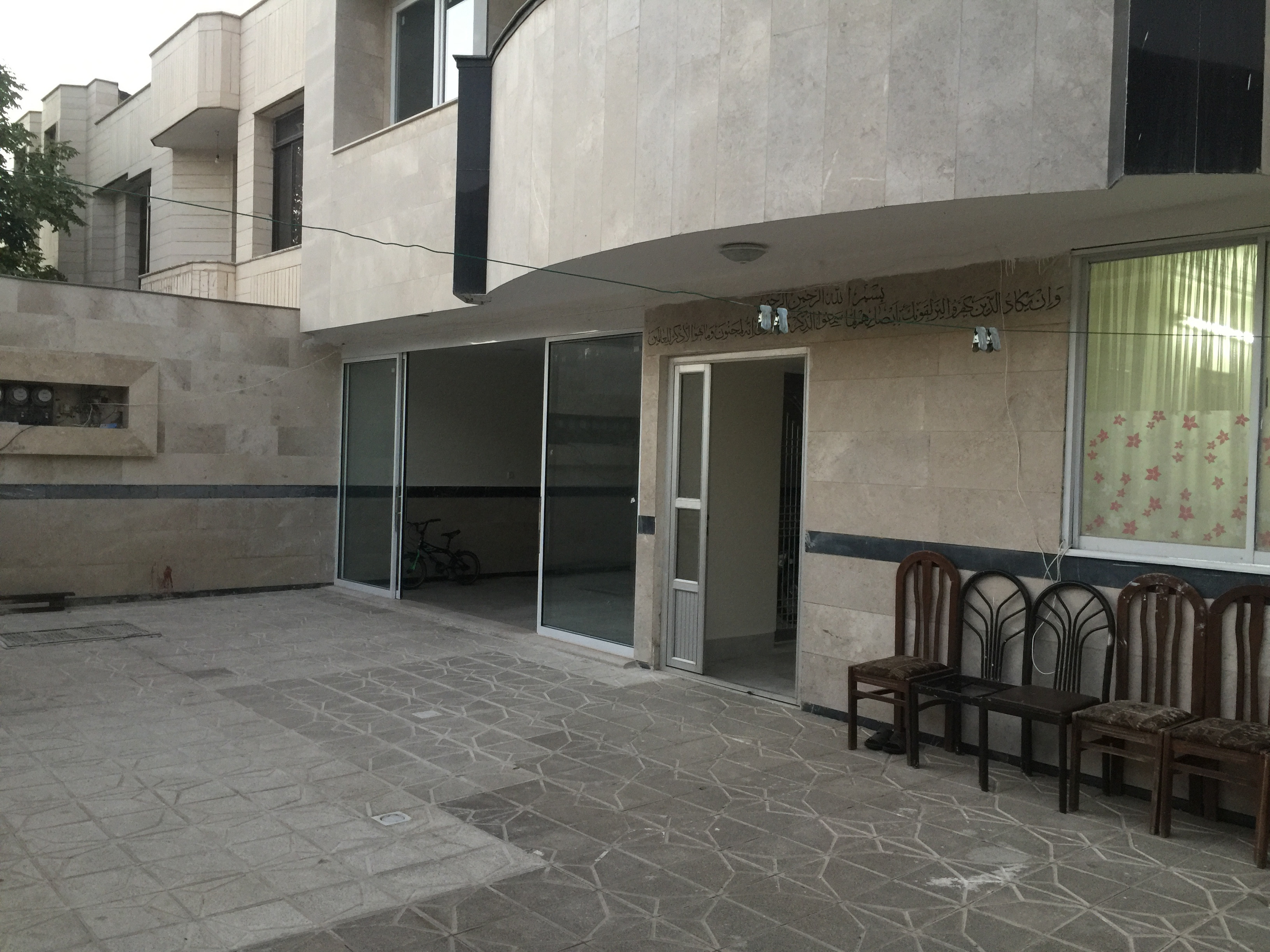 اجاره آپارتمان نوساز دو خوابه نزدیک حرم