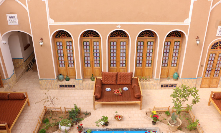 يزد طين وسكن ذاكرة للإيجار (غرفة ترنام)