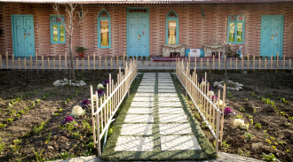 رزرو بوم گردی مزرعه آفتابگردان (یک خوابه- 4 تا 6 نفره)