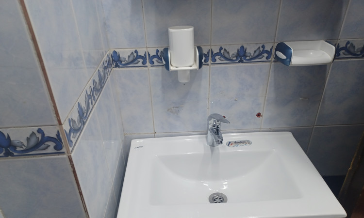 آپارتمان میزبان دو خوابه کولردار با صبحانه
