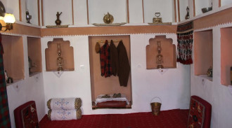 رزرو سرای ایل سنگسر(سرای استاد مجید درخشانی)