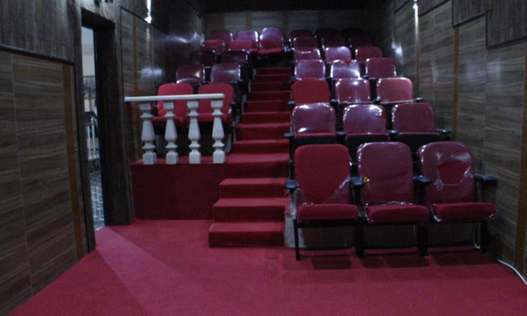 ويلا با سينما اختصاصى رودهن