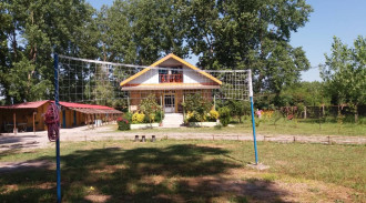 رزرو بوم‌گردی امی وی جا سنگر (جگرگوشه)