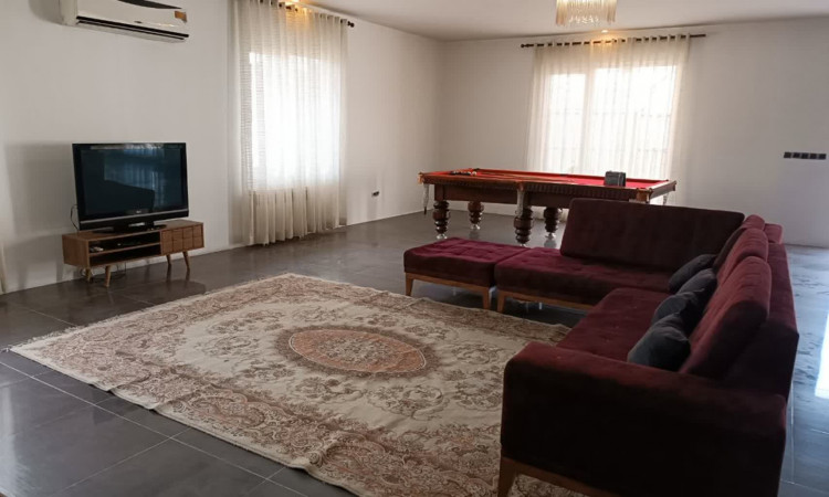 اجاره ویلا سه خوابه استخردار سرپوشیده کردان