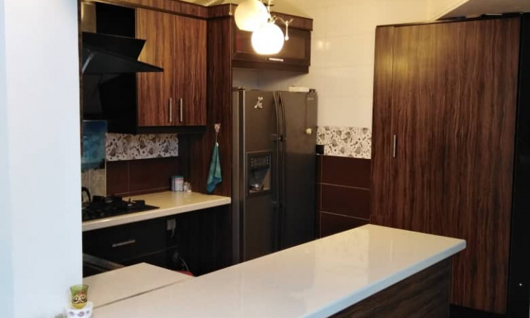 شیک در بالاشهر یزد