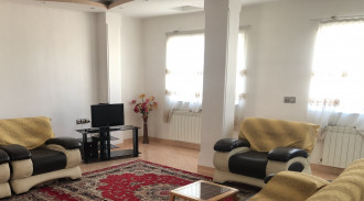 شقة نظيفة وأنيقة من غرفتي نوم للإيجار مع وصول ممتاز