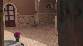 رزرو اقامتگاه سنتی یاقوت کویر (شاه نشین)