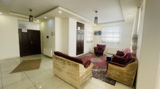 آپارتمان شماره 2 آذریزدی