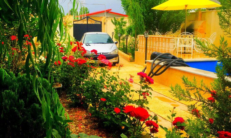 اجاره ويلا استخردار آبگرم چهارباغ