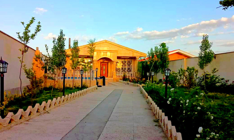 اجاره ويلا استخردار آبگرم چهارباغ