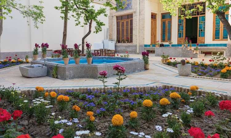 خانه بوم‌گردی ماه بی‌بی (اتاق 4)