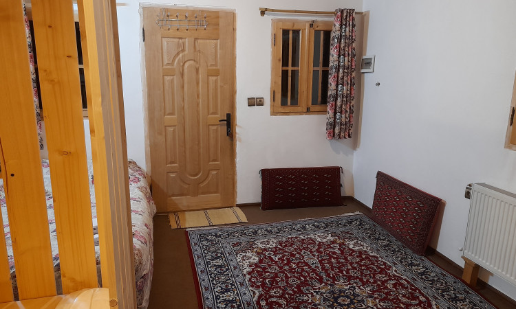 رزرو بوم گردی گیلک ده لاهیجان