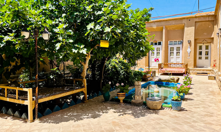 رزرو بوم گردی بانو - اتاق دلیزه (با پارکینگ)