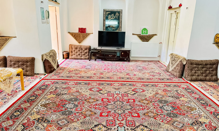 رزرو بوم گردی عمارت بانو - اتاق سه دری (با پارکینگ)