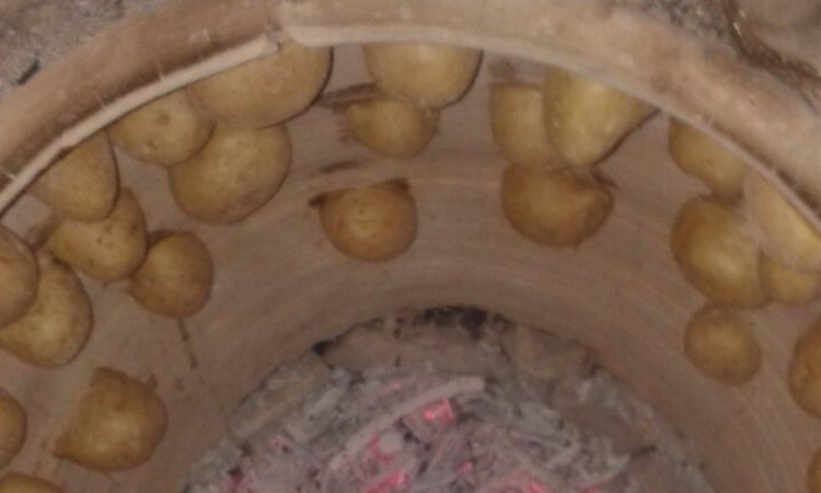 رزرو بوم گردی عمارت بانو - اتاق کاهگلی (با پارکینگ)